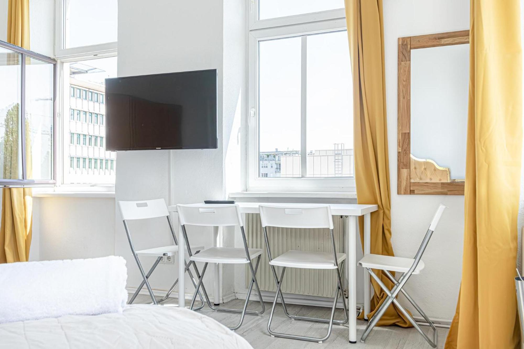 Apartment Comfy 3br Shared - U6 Subway, Danube & Millenium Wien